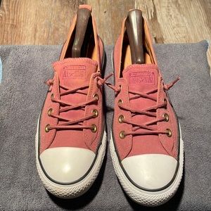 Woman’s Converse Size 10 Excellent Condition